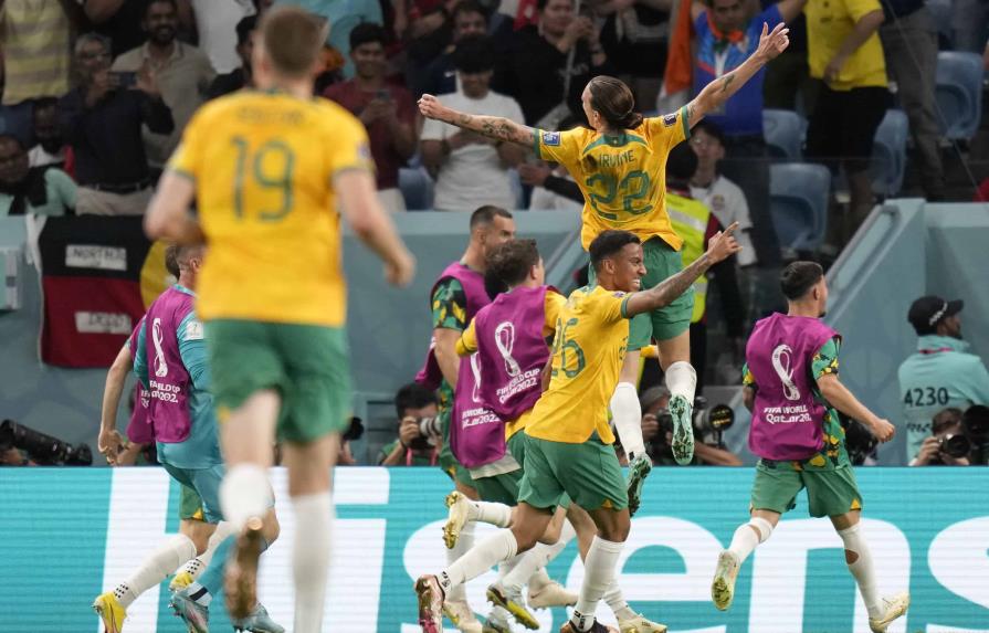 Australia hace historia: derrota a Dinamarca y clasifica a octavos de final