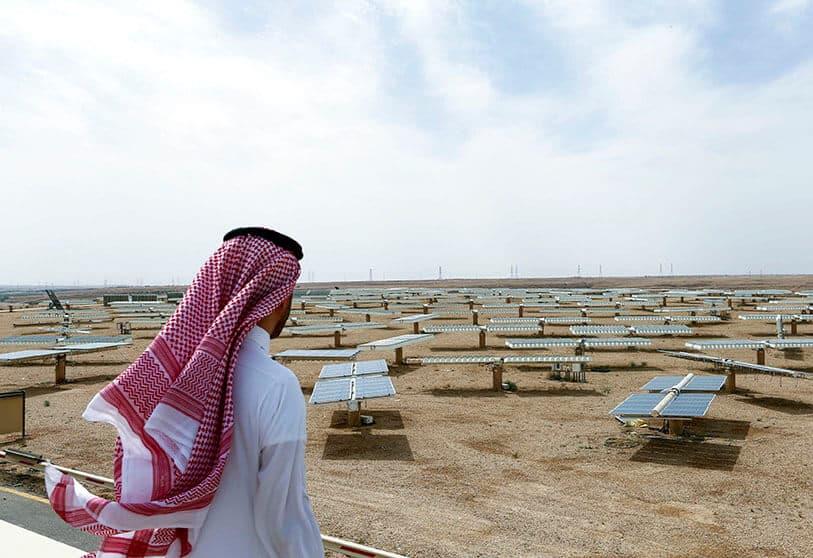 Arabia Saudí construirá la planta solar más grande de Oriente Medio
