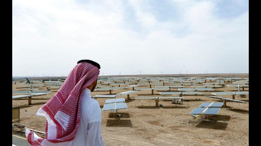 Arabia Saudí construirá la planta solar más grande de Oriente Medio Arabia Saudí construirá la planta solar más grande de Oriente Medio