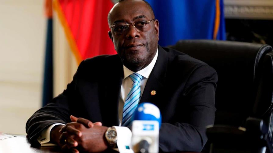 El embajador de Haití en EE. UU. dice que siguen necesitando el despliegue de una fuerza extranjera