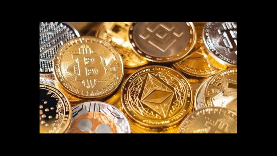 Coletazos de quiebra de FTX golpean a otras plataformas de criptomonedas