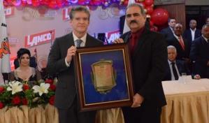 Ferreteros premian a Pepín Corripio y Cándida Mejía en su 50 aniversario