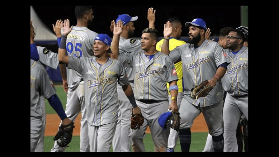 Equipos de la Liga Venezolana de Béisbol Profesional reciben permisos