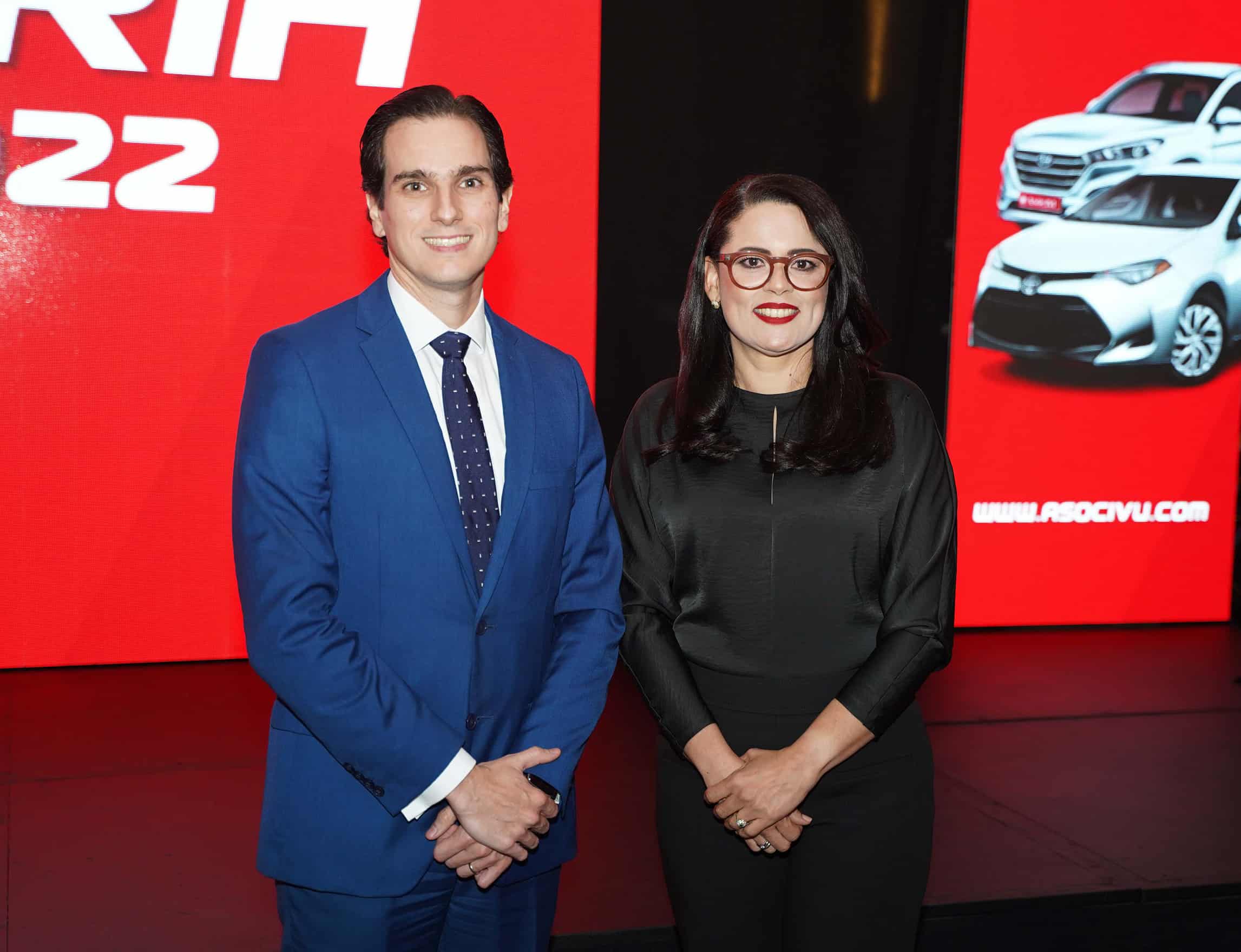 José Alonso y Katty Reyes.