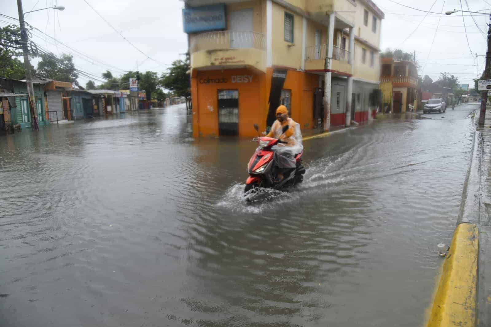 Efectos de Fiona en las zonas sureste y noreste de República Dominicana.