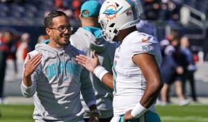 Dolphins visitan a los 49ers para una partida de ajedrez