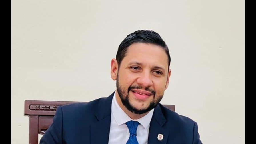 Regidor justifica extensión de contrato de basura en el Distrito Nacional