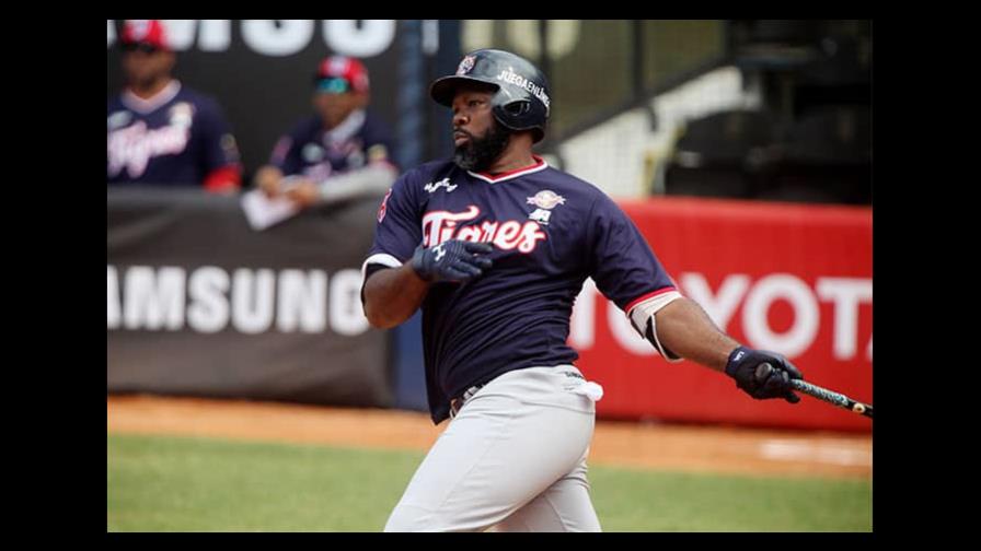 Tigres aplastan a Tiburones y Ronald Acuña en Venezuela