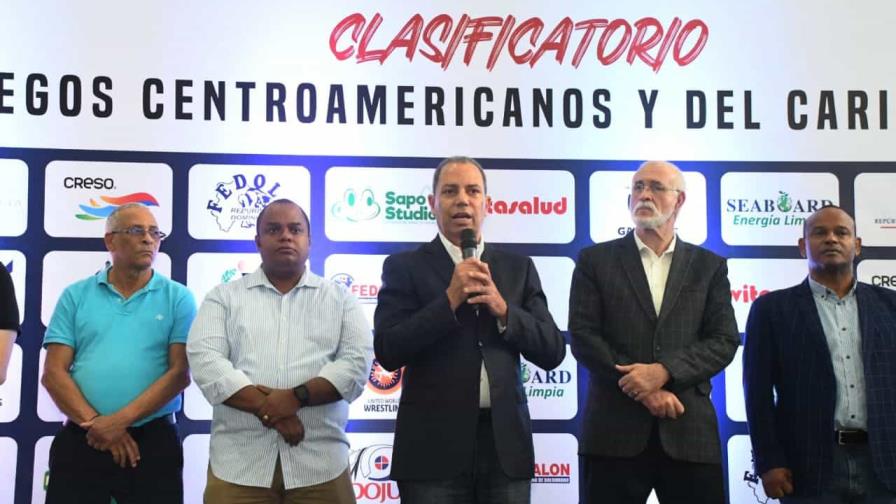Arranca clasificatorio de Lucha con nuevo presidente del COD presidiendo acto