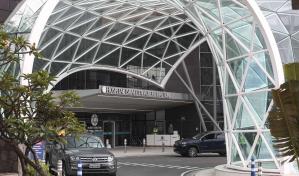 Pelé dice que está fuerte y siguiendo su tratamiento contra el cáncer