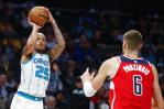 Hornets aguantan para superar 117-116 a Wizards