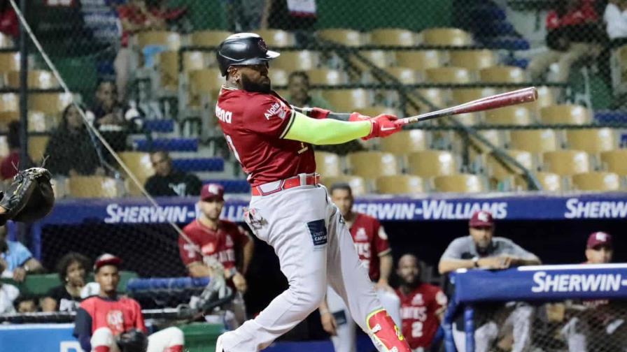 Los Gigantes del Cibao logran victoria ante las Águilas en el Julián Javier