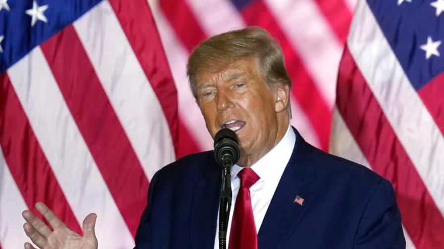 Critican a Trump por pedir la suspensión de la Constitución