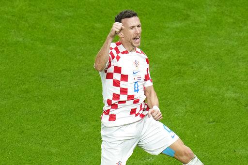 Croacia avanza a cuartos de final tras vencer a Japón por penales