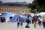 Albergues de EEUU se alistan para oleada de migrantes tras fin del Título 42