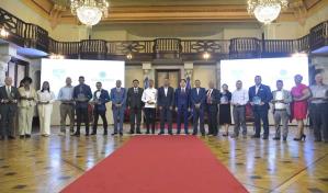 BCIE y ministro Joel Santos reconocen microempresarios sobresalientes en varios sectores 
