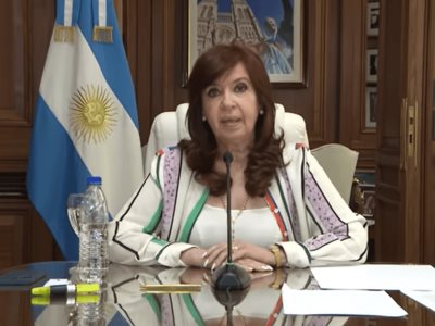 Cristina Fernández critica gobierno de Trump y Milei