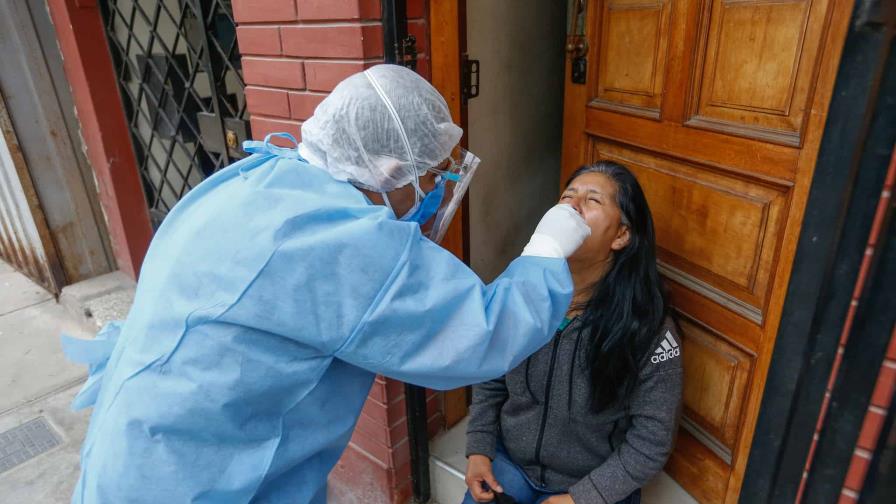 La mayoría de hospitalizados por COVID-19 en Perú no se ha vacunado