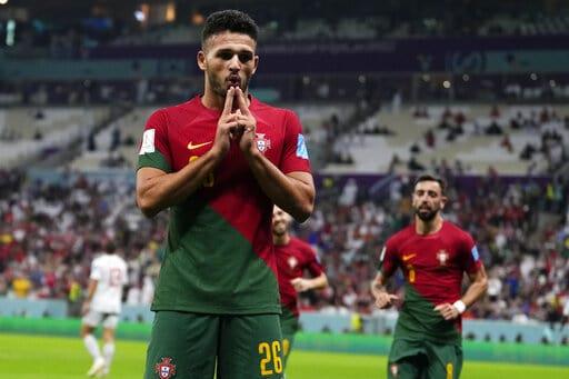 Con Cristiano saliendo de la banca, Portugal arrasa a Suiza y está en cuartos de final