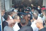 Entre dolor, llantos y aplausos sepultan restos de Amable Aristy Castro Entre dolor, llantos y aplausos sepultan restos de Amable Aristy Castro