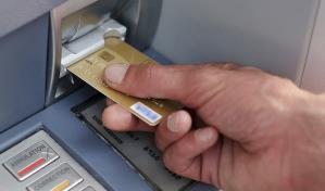 Apresan en Santiago dos personas por robo de tarjetas bancarias