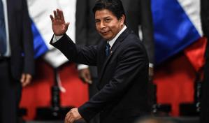 Presidente de Perú dicta disolución del Congreso e instaura un Gobierno de emergencia