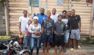 Jóvenes de Villa Altagracia demandan empleos