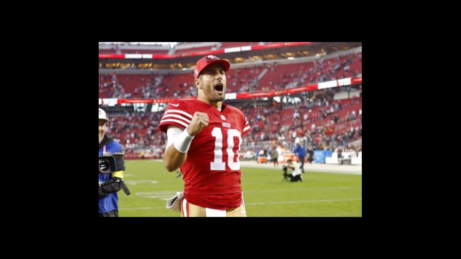 49ers no consideran a Garoppolo para los playoffs