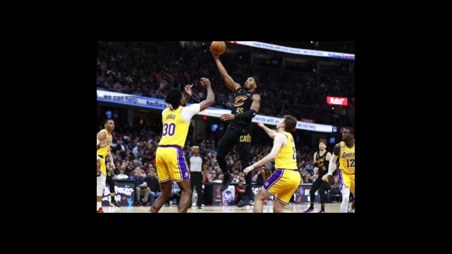 Con 43 puntos de Mitchell, Cavs superan a LeBron y Lakers