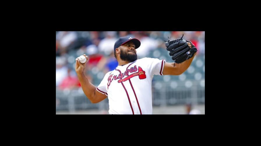 Jansen llega a Medias Rojas de Boston por dos años