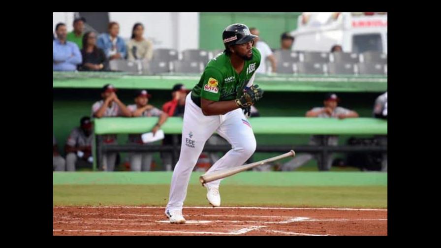 Estrellas vencen a Gigantes y se ponen a un juego del tercer lugar