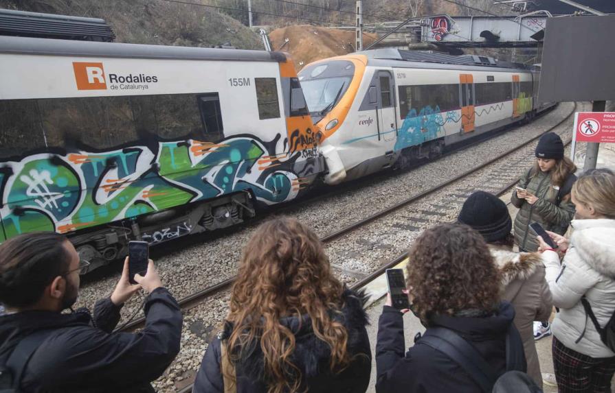 Colisión de dos trenes cerca de Barcelona deja 155 heridos