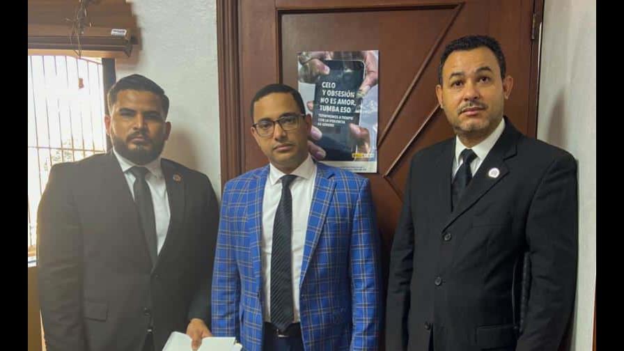 Defensor del Pueblo somete a gobernadora de la provincia Santo Domingo Defensor del Pueblo somete a gobernadora de la provincia Santo Domingo