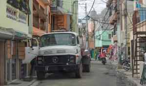 Los Praditos está indignado por muerte de niño de dos años; acusan a la madre de maltratarlo