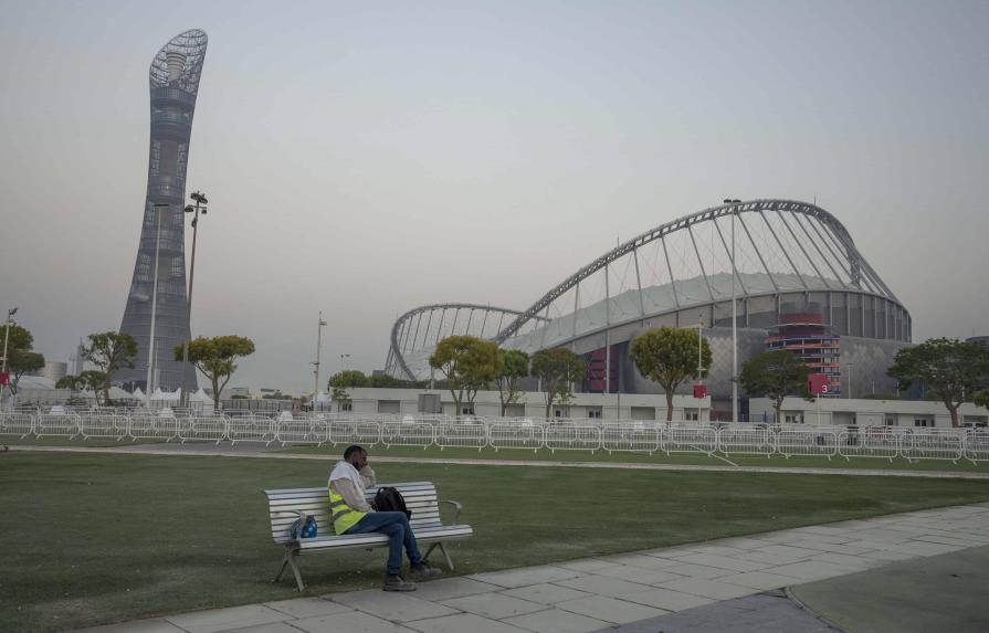 Qatar indaga muerte de trabajador en instalación del Mundial