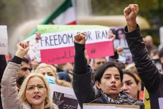 UE condena enérgicamente primera ejecución en Irán relacionada con protestas