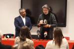 Escritor dominicano Juan Colón recibe premio en Milán, Italia