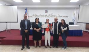 Abogados Enmanuel Acosta y Dilcia Ure&ntilde;a imparten curso sobre lavado de activos y Extinci&oacute;n de Dominio
