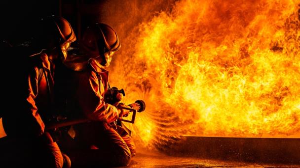 Mueren dos bomberos en fuego en Pensilvania, encuentran cuerpo