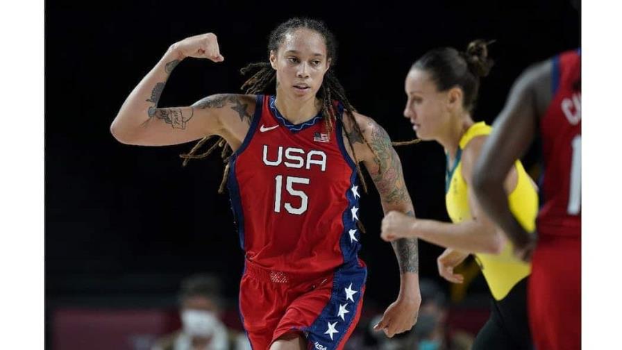 Basquebolista Brittney Griner fue dejada en libertad por Rusia