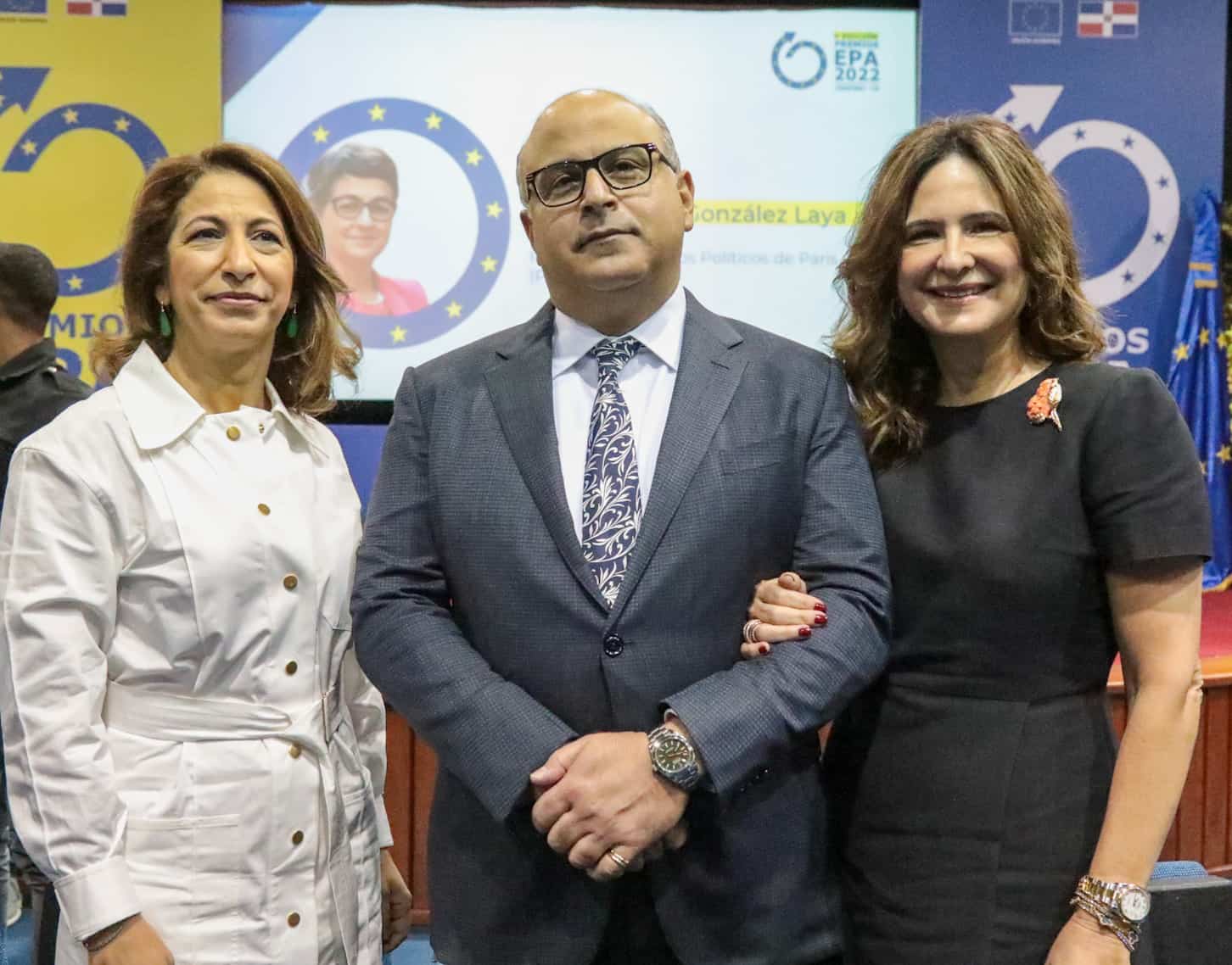 Ela Sarah Rizek, Héctor José Rizek y Bethania Guerrero de Rizek.