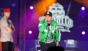 Aczino, el freestyler mexicano que busca ganar su tercera final internacional de Red Bull Batalla 2022