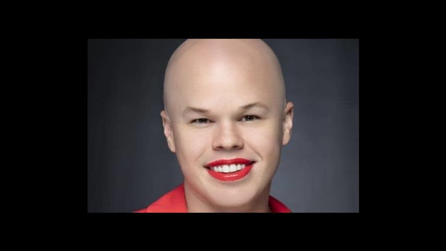 Funcionario no binario de EEUU es despedido tras ser acusado de robo de equipajes Funcionario no binario de EEUU es despedido tras ser acusado de robo de equipajes