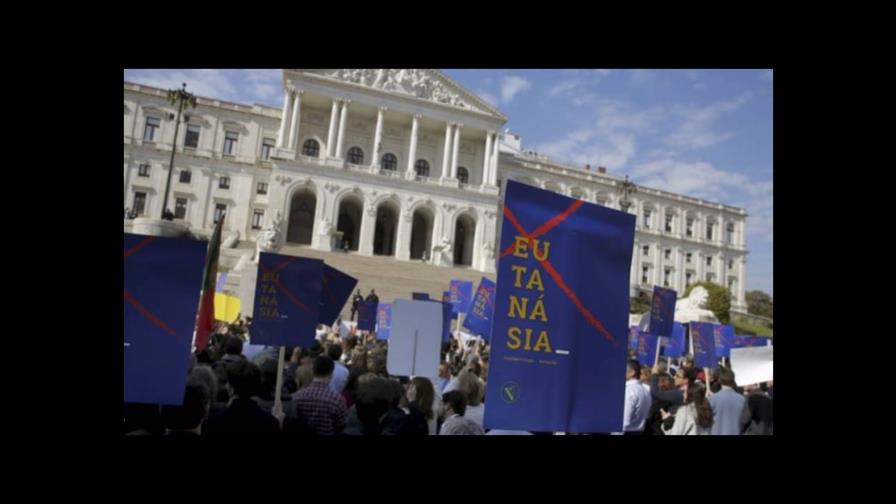 Portugal despenaliza la eutanasia y espera última palabra del presidente