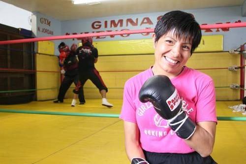 Laura Serrano, primera boxeadora latina miembro del Salón de la Fama