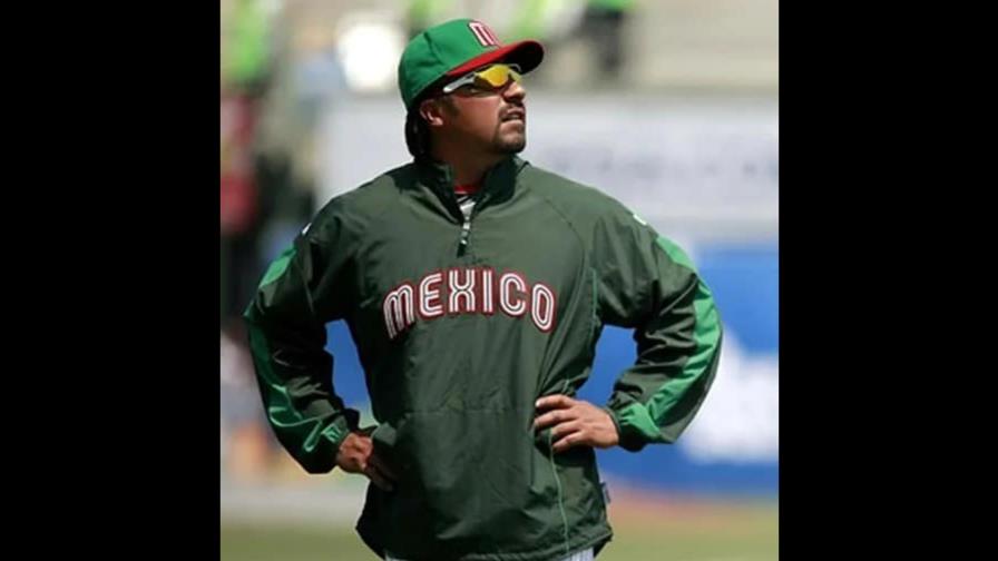 Vinny Castilla será coach de banca de México en el Clásico Mundial