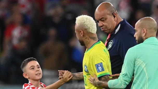 Estoy destruido y dolerá por mucho tiempo, afirma Neymar tras eliminación