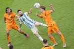 Messi en modo belicoso: Críticas a Van Gaal y árbitros Messi en modo belicoso: Críticas a Van Gaal y árbitros