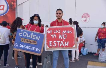 Familiares de desaparecidos inician marcha hacia el Congreso Nacional