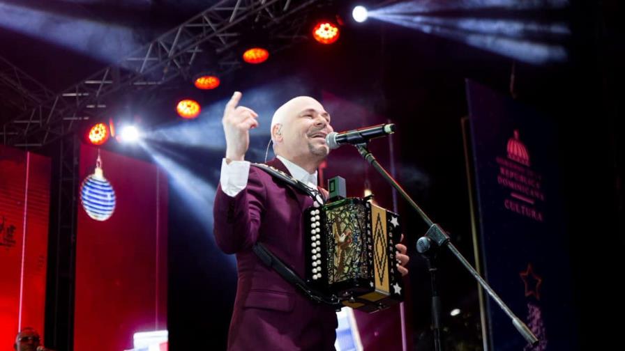 A ritmo de El Prodigio y la Súper Banda, arranca ‘Noches de Navidad’ en la Plaza de la Cultura A ritmo de El Prodigio y la Súper Banda, arranca ‘Noches de Navidad’ en la Plaza de la Cultura